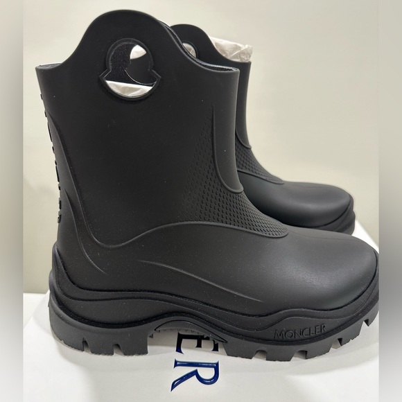 Moncler Misty Rain Boots. Black. Sz. 8. New with Box - Picture 2 of 14